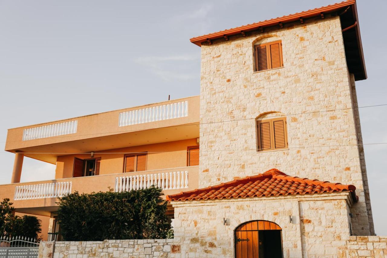 Green Villa With Private Pool Durrës Exterior foto